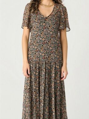 Dex| Floral V-Neck Tiered Flutter Sleeve Maxi Dress in Black, Sage & Tan Sz M